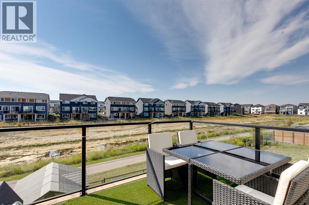 223 Chelsea Heath, Chestermere, Alberta  T1X 2N5 - Photo 6 - A2341272
