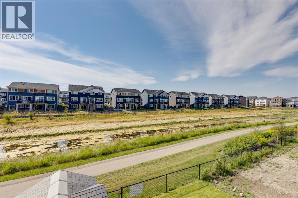 223 Chelsea Heath, Chestermere, Alberta  T1X 2N5 - Photo 7 - A2341272
