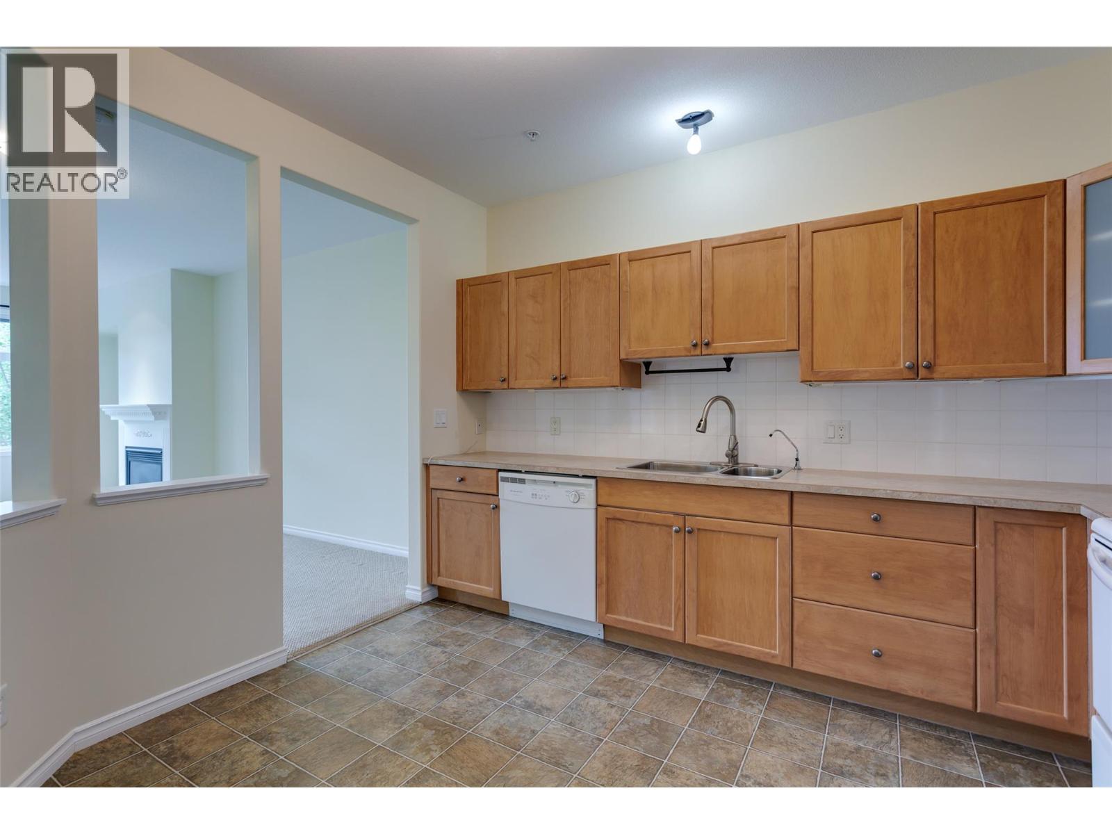 1235 Klo Road Unit# 201, Kelowna, British Columbia  V1W 3N7 - Photo 39 - 10392870