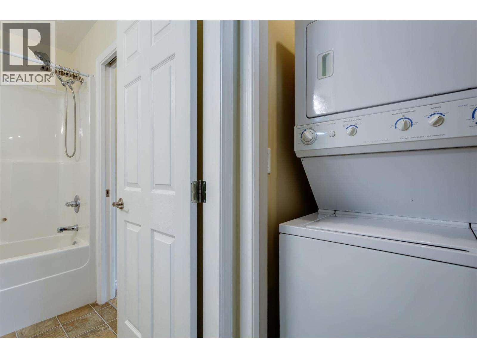 1235 Klo Road Unit# 201, Kelowna, British Columbia  V1W 3N7 - Photo 65 - 10392870