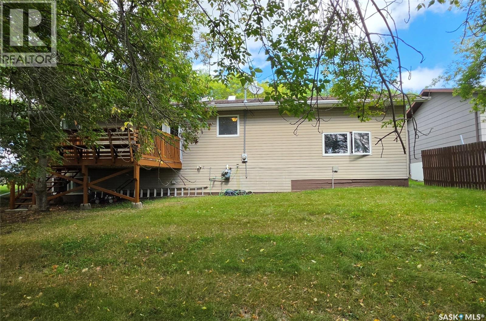 327 1st Avenue Nw, Preeceville, Saskatchewan  S0A 3B0 - Photo 35 - SK047110