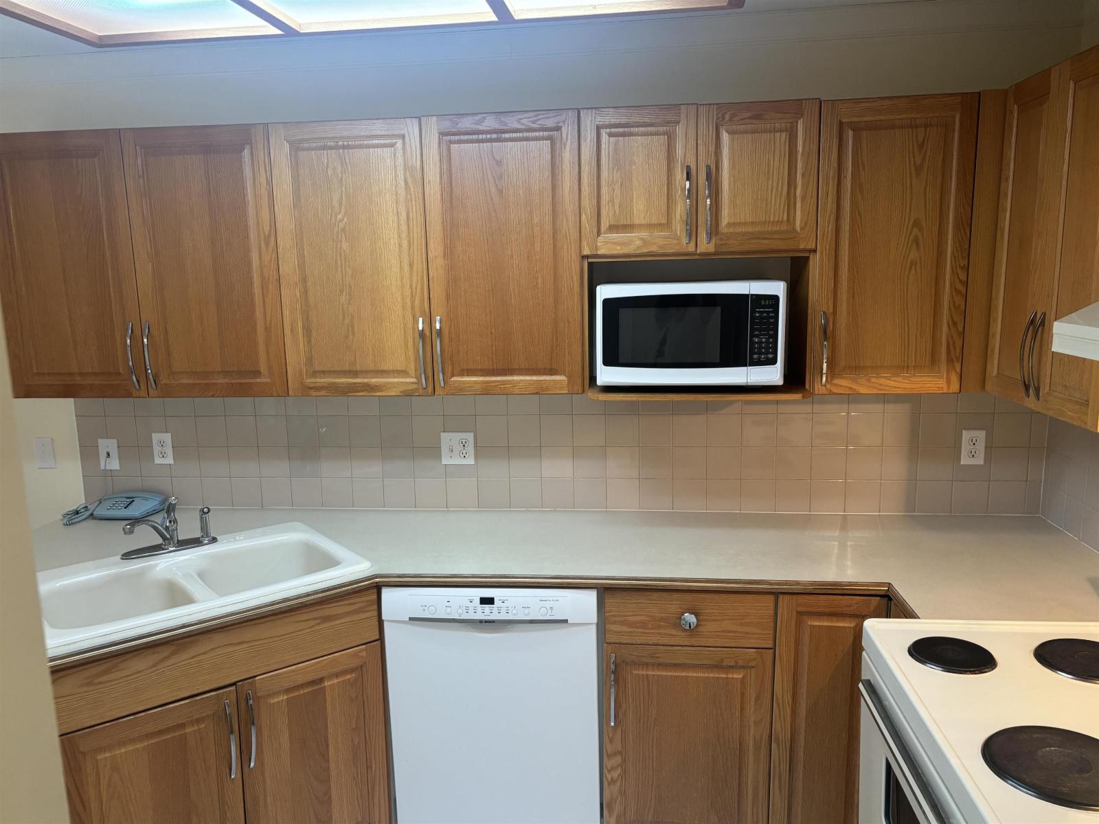 311 13910 101 Avenue, Surrey, British Columbia  V3T 1L6 - Photo 10 - R3159929