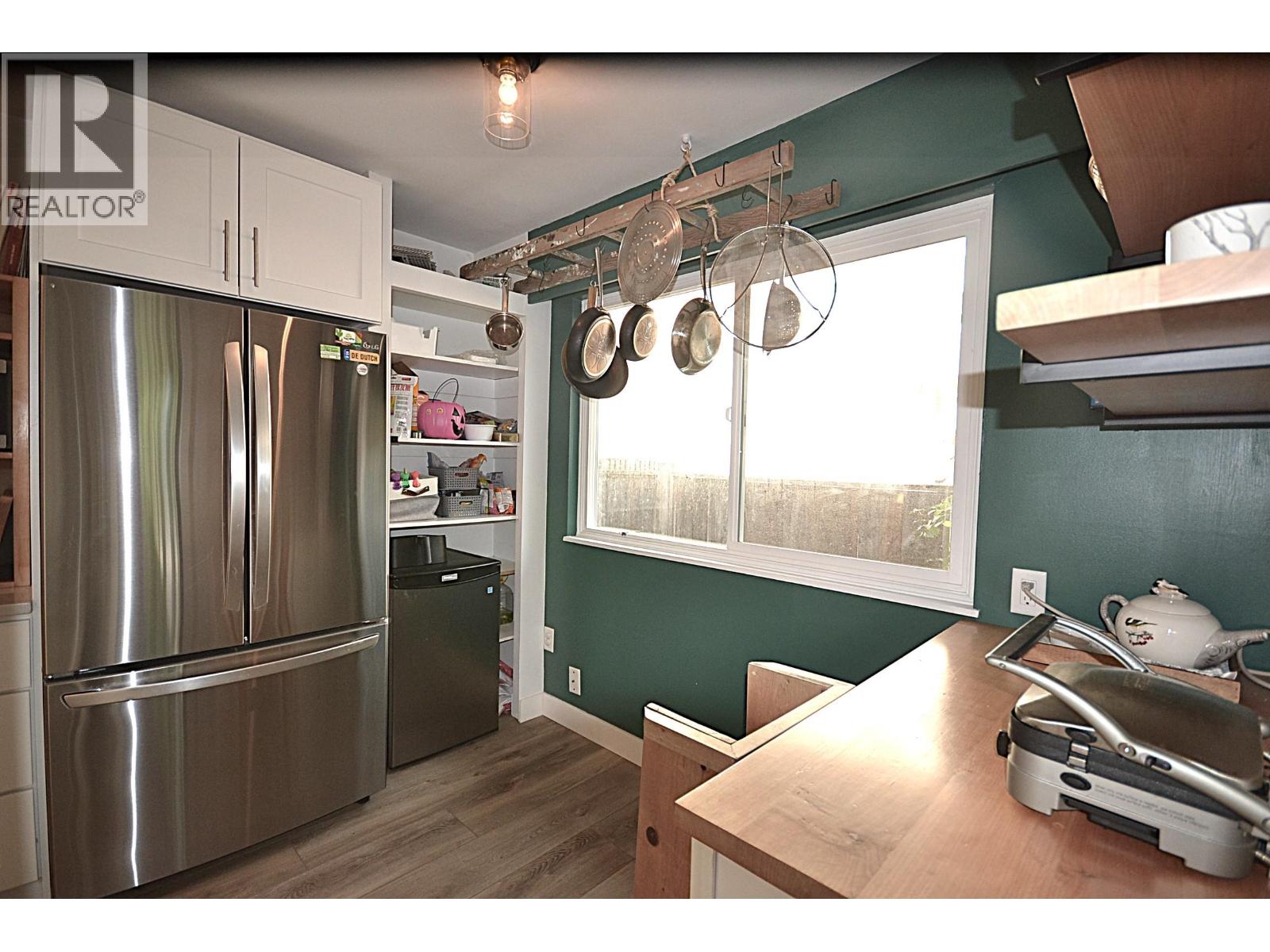 2280 King Albert Avenue, Coquitlam, British Columbia  V3J 1Z5 - Photo 9 - R3160235