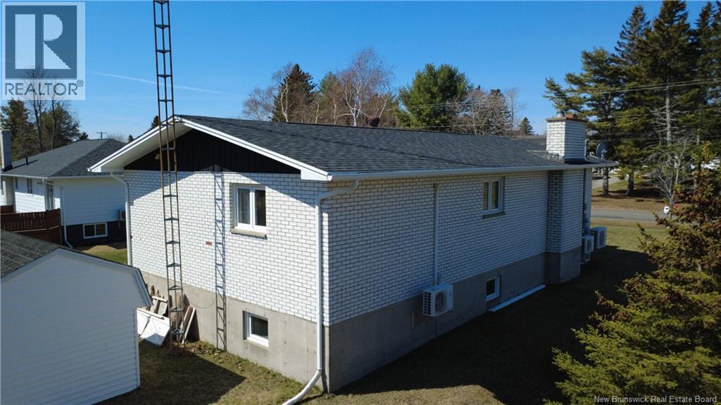 4330 Rue Beauregard, Tracadie, New Brunswick  E1X 1C4 - Photo 7 - NB136393