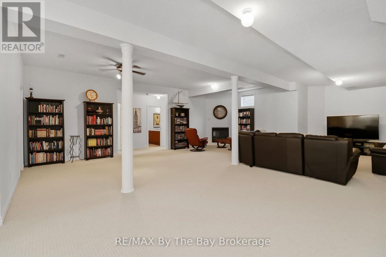 10 Basswood Drive, Wasaga Beach, Ontario  L9Z 0A9 - Photo 7 - S13730008