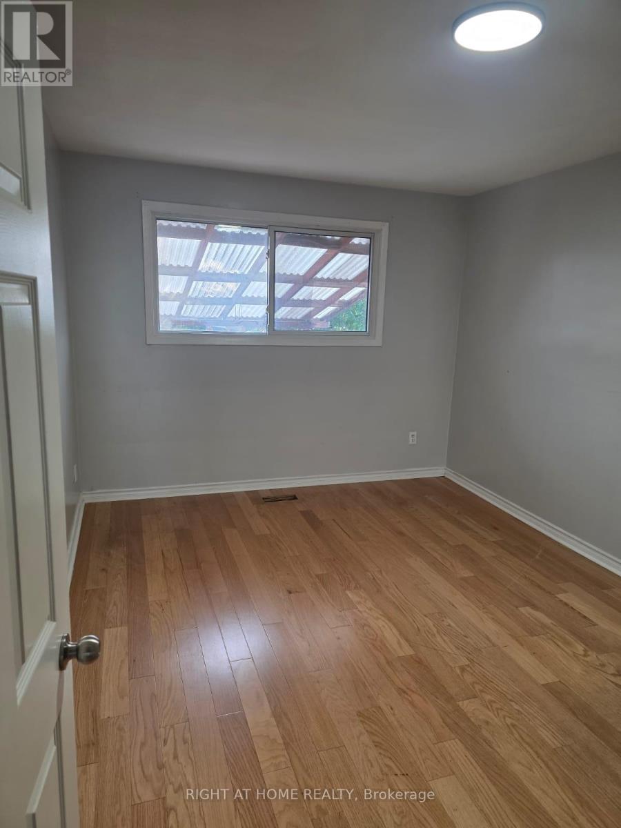 Main Floor - 34 Goldsboro Road, Toronto, Ontario  M9L 1A7 - Photo 18 - W13524012