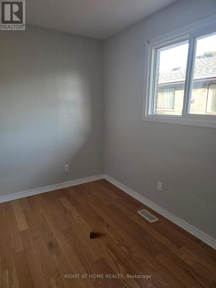 Main Floor - 34 Goldsboro Road, Toronto, Ontario  M9L 1A7 - Photo 17 - W13524012