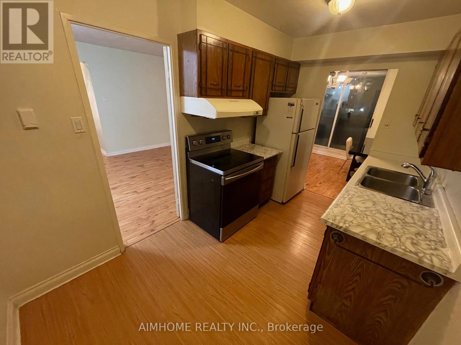 812 - 177 Linus Road, Toronto, Ontario  M2J 4S5 - Photo 9 - C13678920
