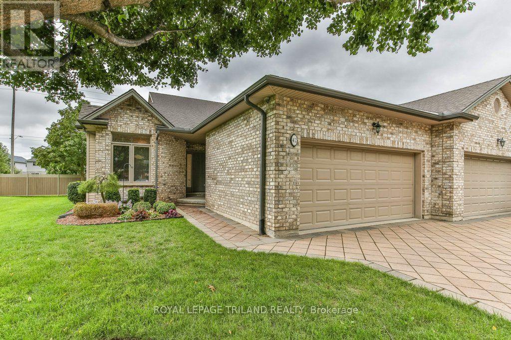42 - 44 Edgevalley Road, London East (East A), Ontario  N5Y 5P7 - Photo 3 - X13729992