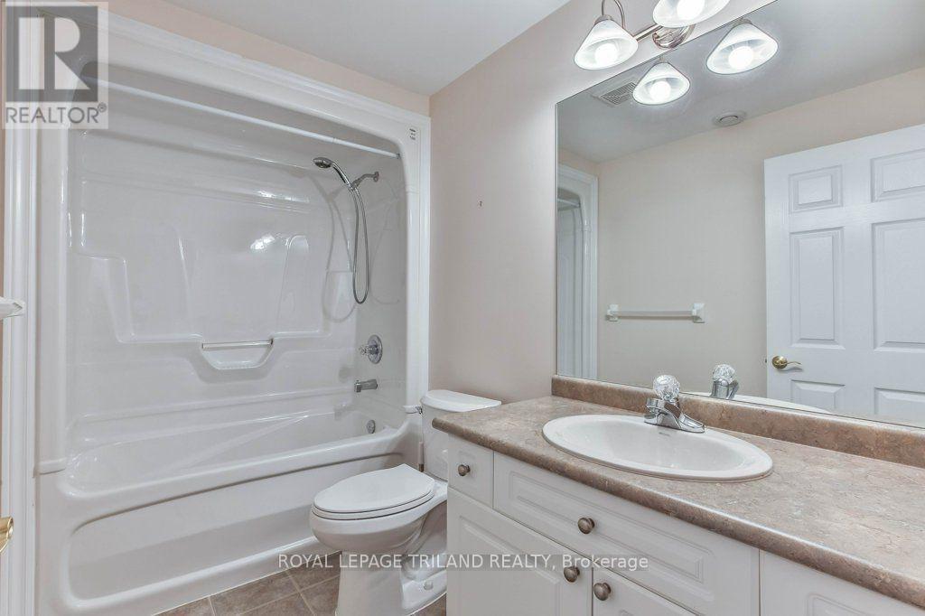 42 - 44 Edgevalley Road, London East (East A), Ontario  N5Y 5P7 - Photo 40 - X13729992