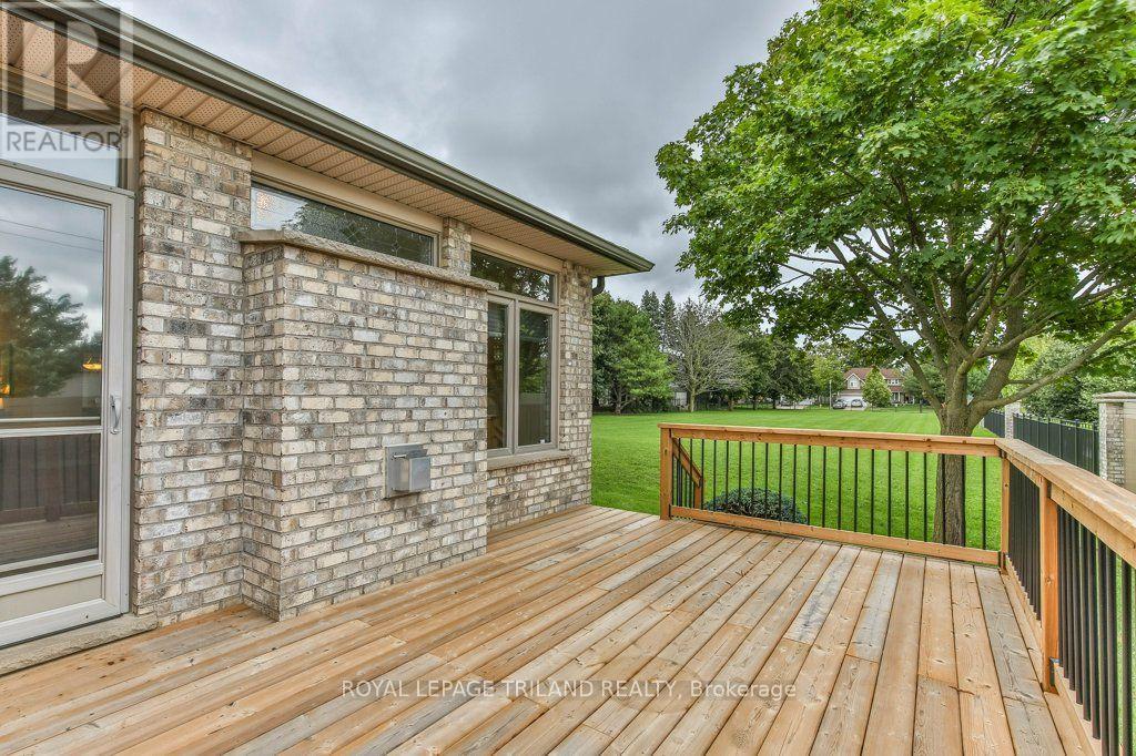 42 - 44 Edgevalley Road, London East (East A), Ontario  N5Y 5P7 - Photo 42 - X13729992