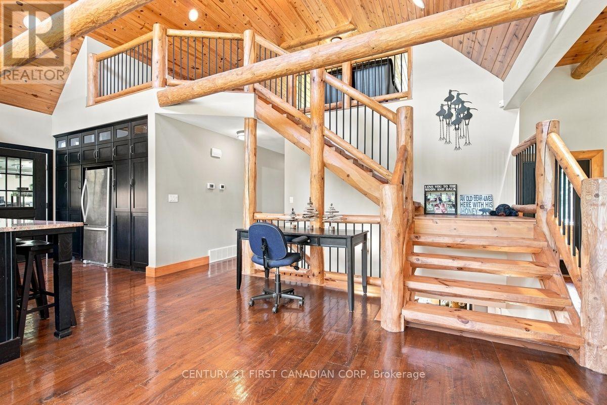 31998 Scout Road, North Middlesex, Ontario  N0M 2N0 - Photo 11 - X13730066
