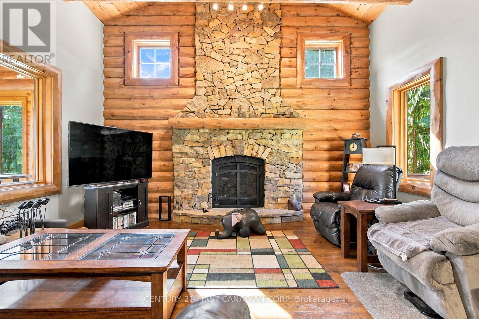 31998 Scout Road, North Middlesex, Ontario  N0M 2N0 - Photo 13 - X13730066