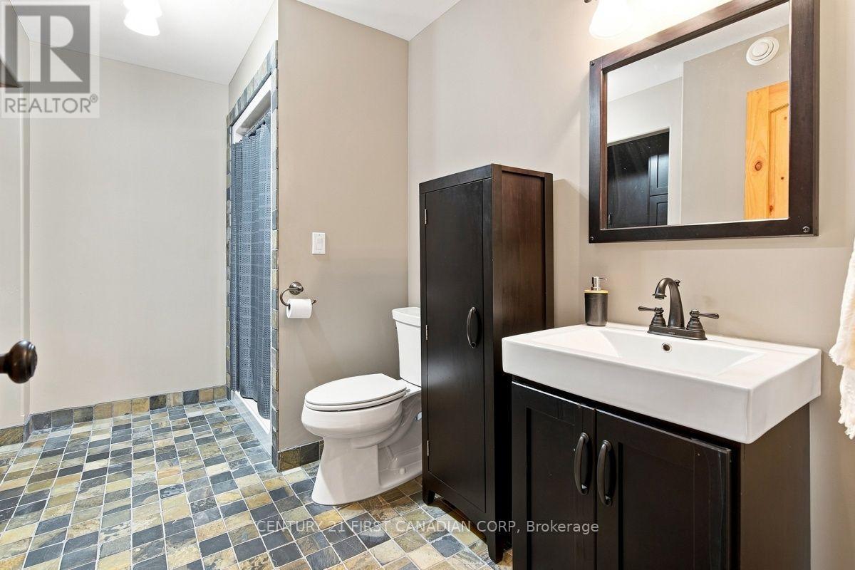 31998 Scout Road, North Middlesex, Ontario  N0M 2N0 - Photo 18 - X13730066