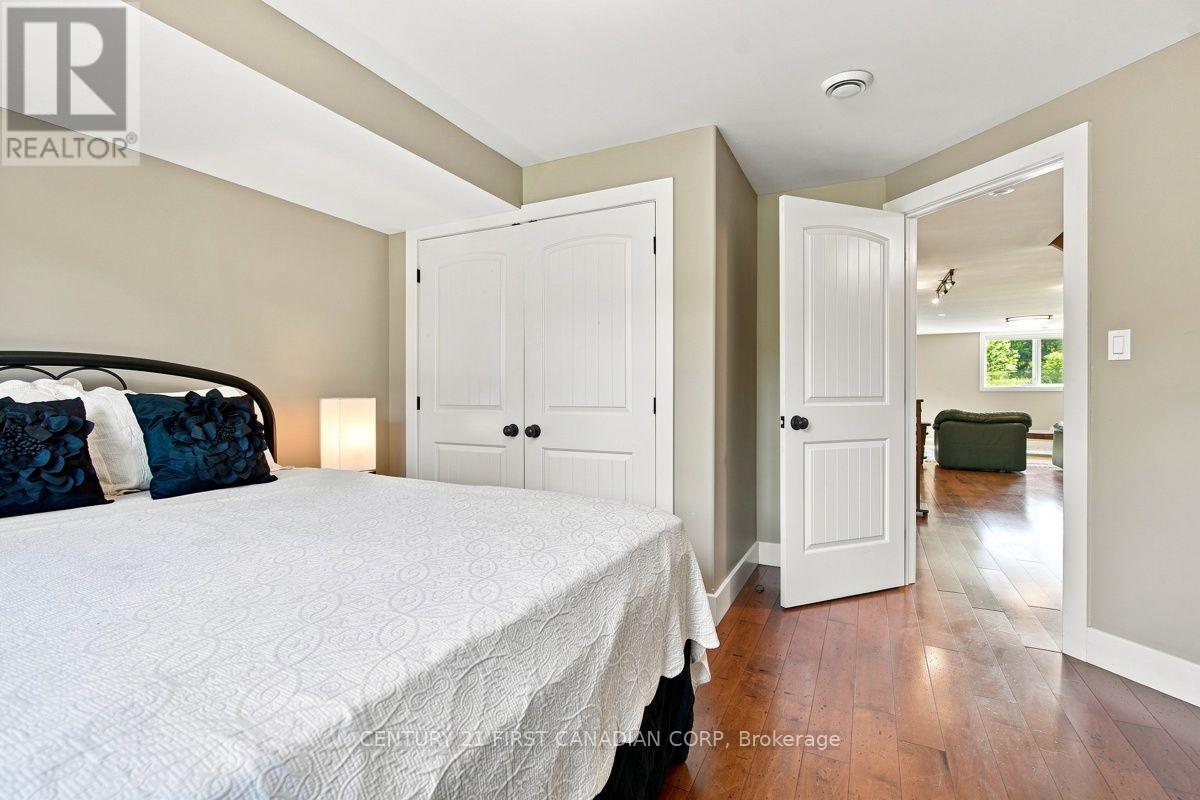 31998 Scout Road, North Middlesex, Ontario  N0M 2N0 - Photo 38 - X13730066