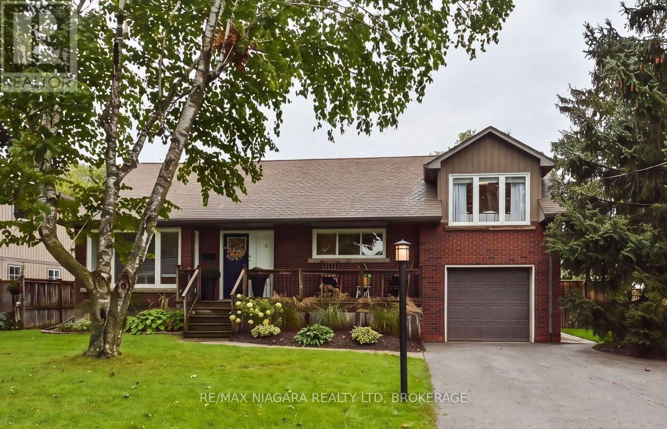 9 YOUNGBLUT AVENUE, St. Catharines, Ontario