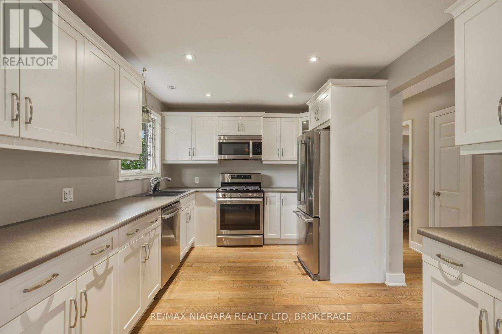9 Youngblut Avenue, St. Catharines, Ontario  L2N 1M9 - Photo 13 - X13730064