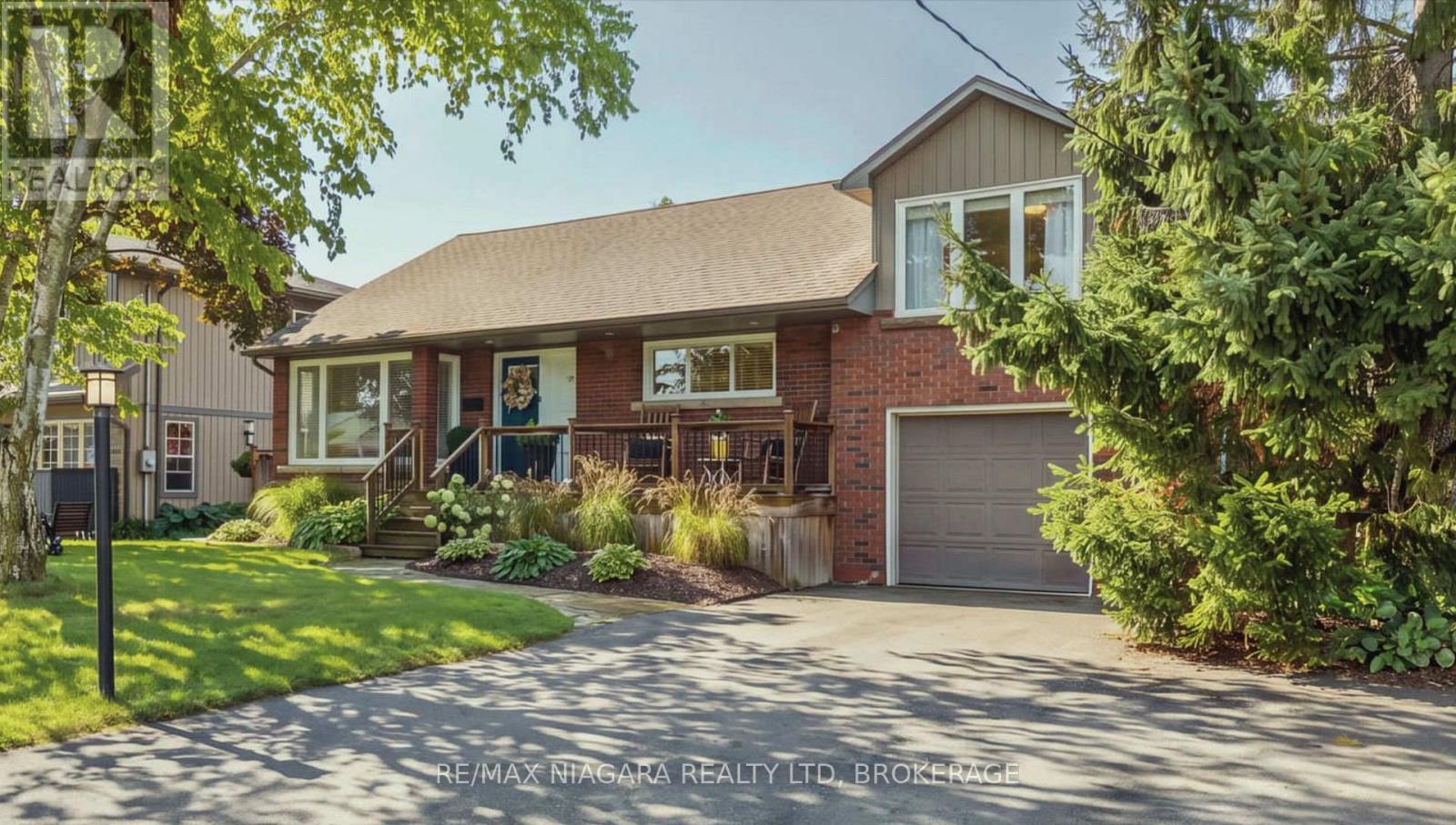 9 Youngblut Avenue, St. Catharines, Ontario  L2N 1M9 - Photo 2 - X13730064