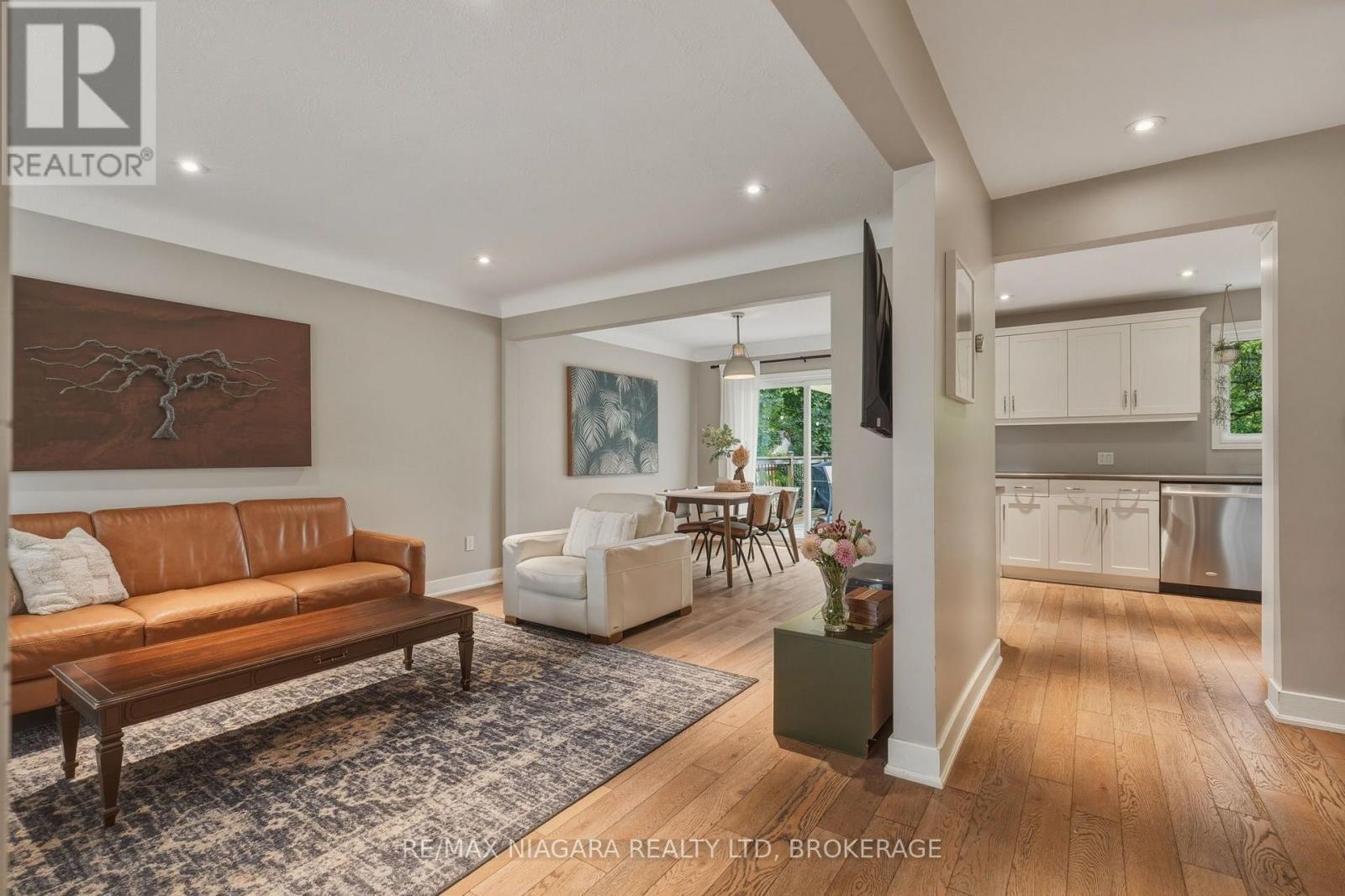9 Youngblut Avenue, St. Catharines, Ontario  L2N 1M9 - Photo 4 - X13730064