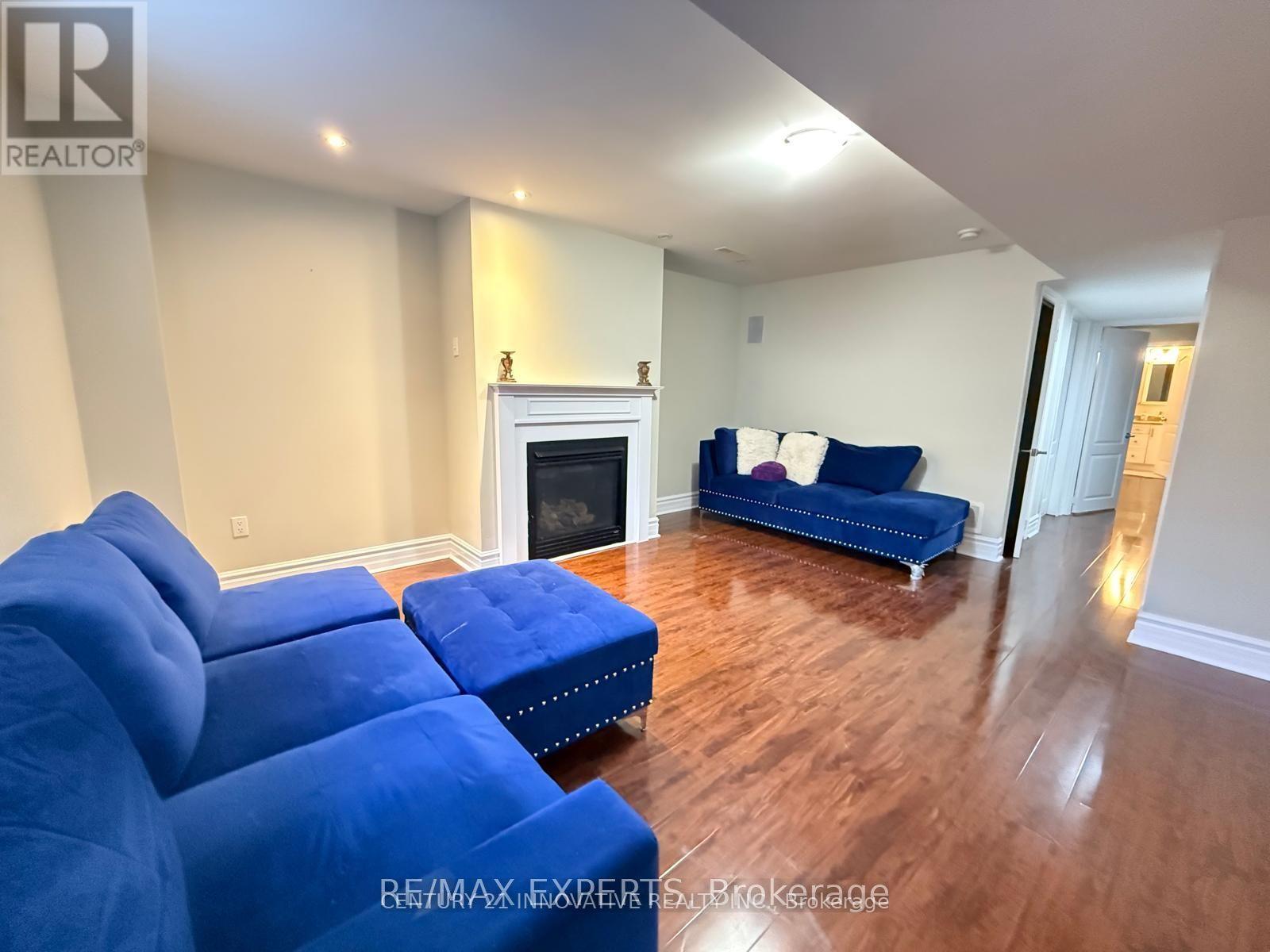 Bsmt - 4 Aquilina Court E, Ajax, Ontario L1Z 0E5 - Photo 2 - E13729970