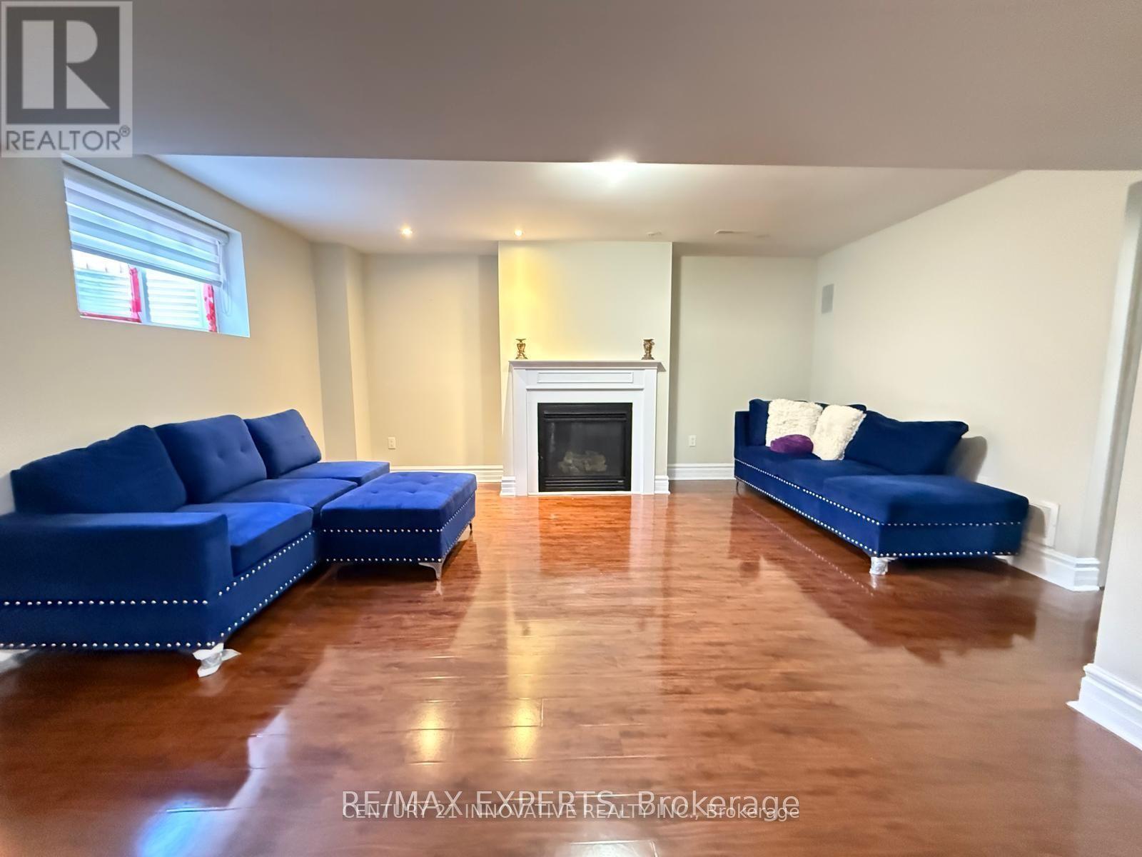 Bsmt - 4 Aquilina Court E, Ajax, Ontario L1Z 0E5 - Photo 3 - E13729970