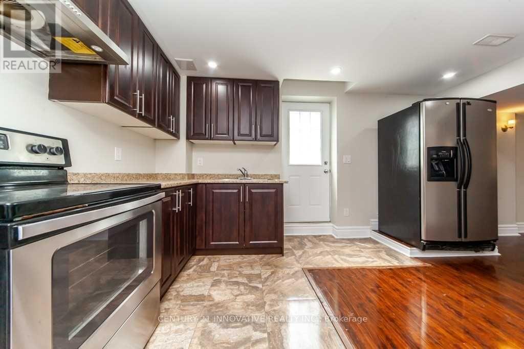 Bsmt - 4 Aquilina Court E, Ajax, Ontario L1Z 0E5 - Photo 4 - E13729970