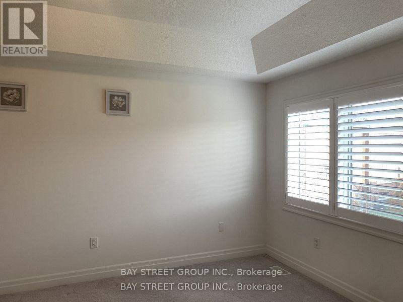 83 Christine Elliott Avenue, Whitby, Ontario  L1P 0C8 - Photo 17 - E13730056