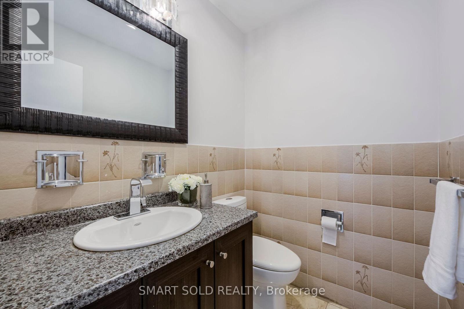1 Tiffany Gate, Richmond Hill, Ontario  L4C 6W7 - Photo 24 - N13729952