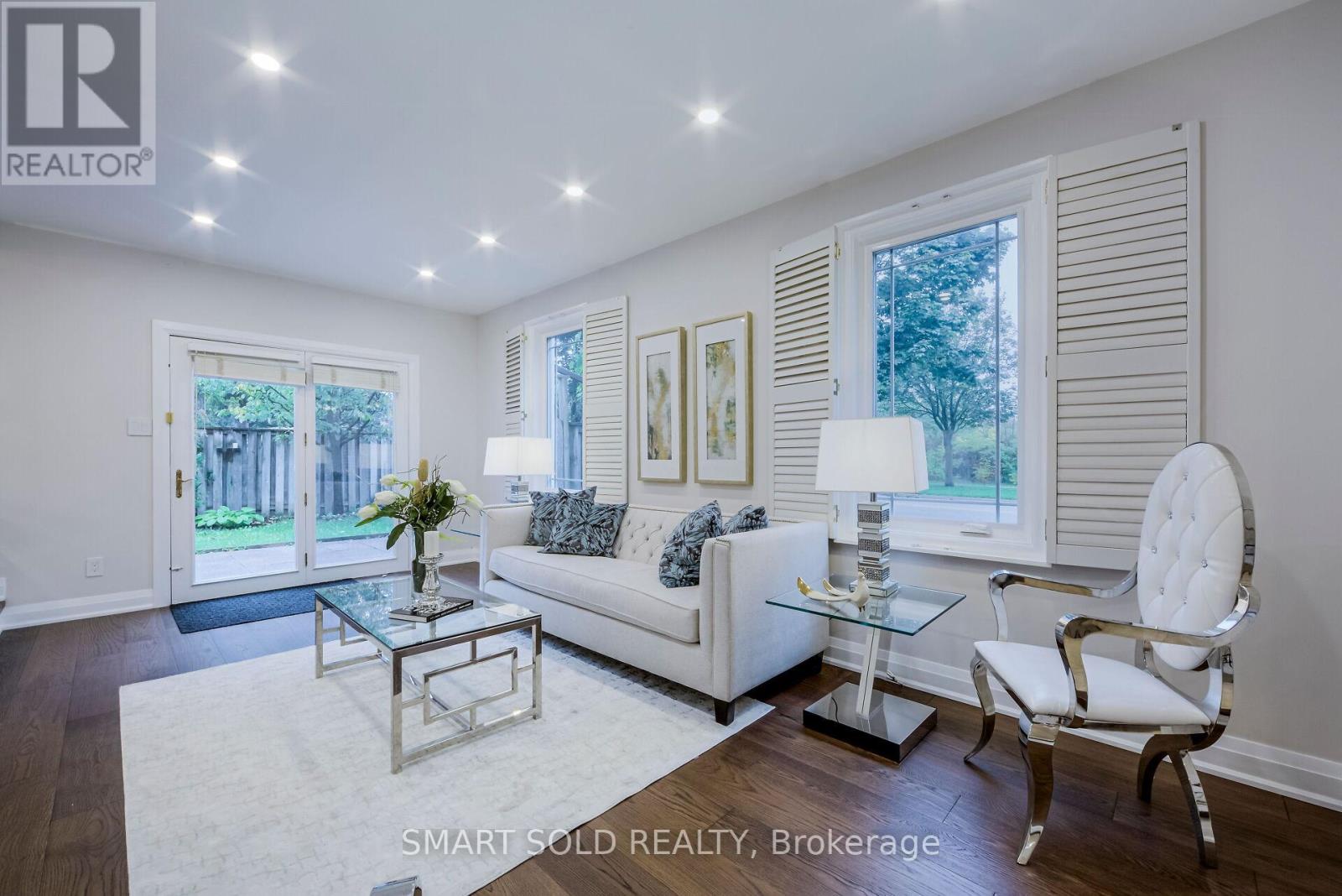 1 Tiffany Gate, Richmond Hill, Ontario  L4C 6W7 - Photo 7 - N13729952