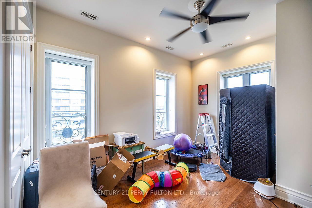 405 - 1 Verclaire Gate, Markham, Ontario L3R 8N1 - Photo 18 - N13730012