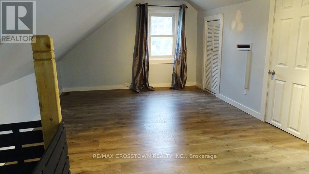 39 Grove Street W, Barrie, Ontario  L4N 1M6 - Photo 14 - S13730000