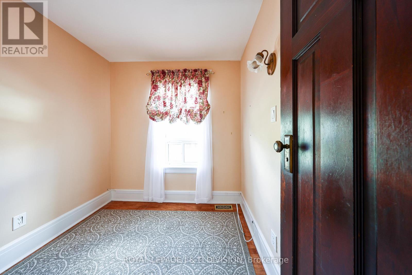 553 Runnymede Road, Toronto, Ontario  M6S 2Z8 - Photo 19 - W13729356