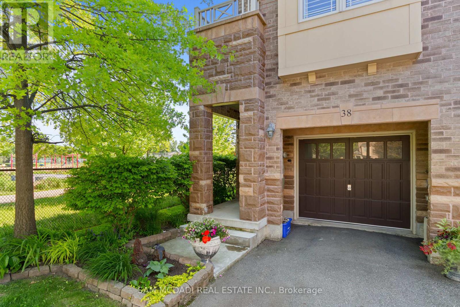 38 - 6625 Falconer Drive, Mississauga, Ontario  L5N 0C8 - Photo 2 - W13730088