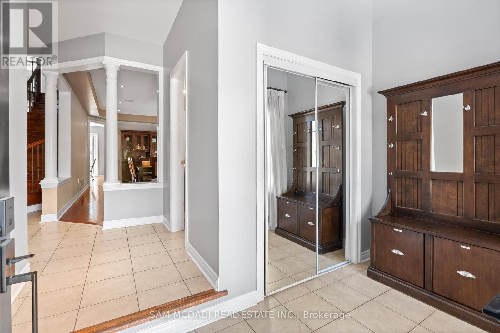 2476 Palmerston Road, Oakville, Ontario  L6H 7L6 - Photo 4 - W13730100