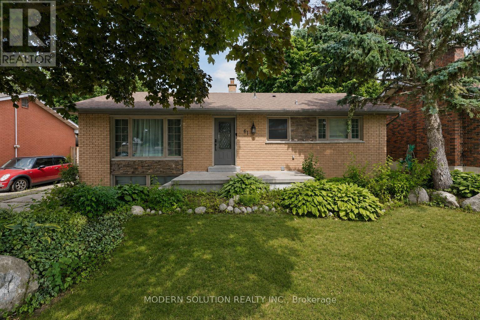 61 GODFREY DRIVE, London East, Ontario