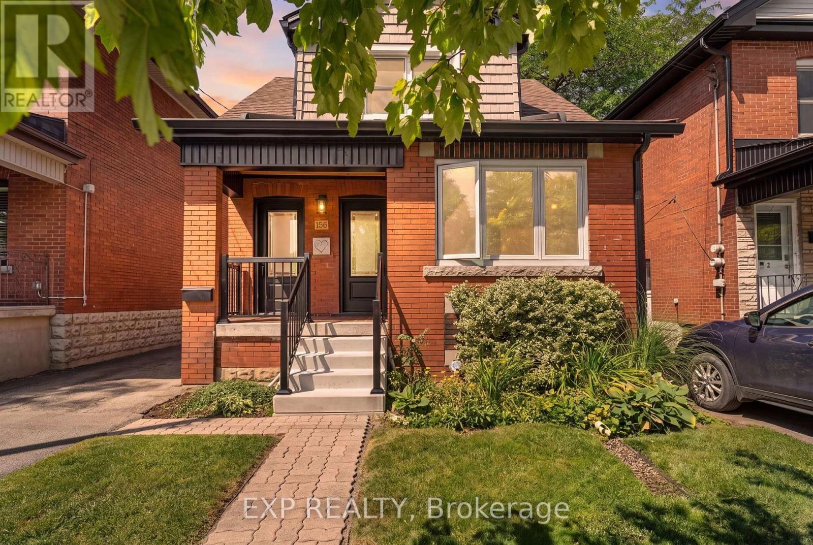 156 Park Row S, Hamilton (Delta), Ontario  L8K 2J8 - Photo 2 - X13730084