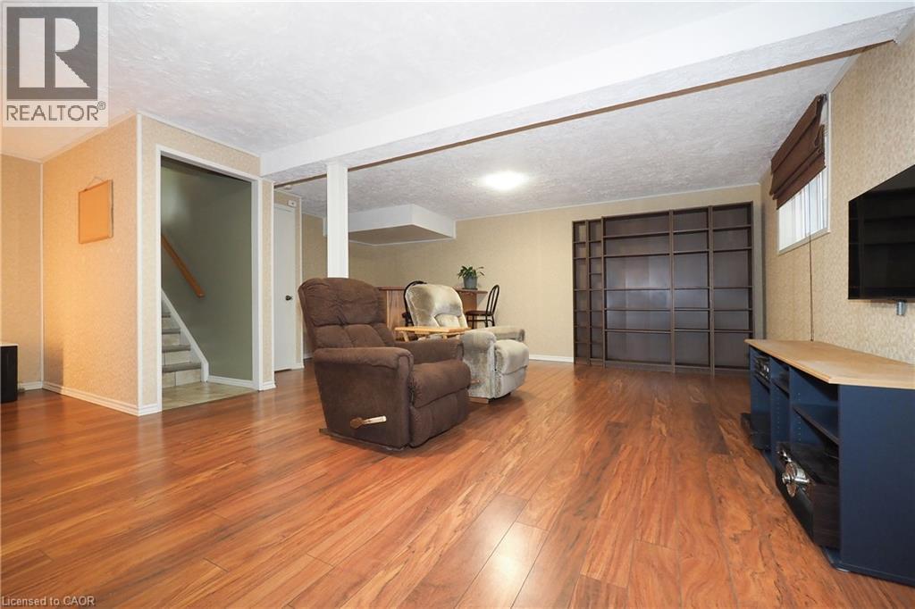 219 Foxhunt Road, Waterloo, Ontario  N2K 2R8 - Photo 17 - 40859547