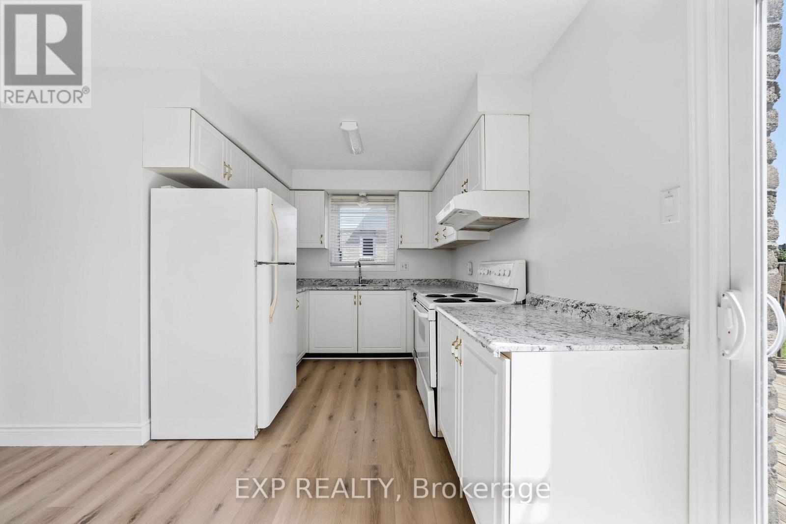 746 Homeview Road, London South (South Q), Ontario  N6C 5N8 - Photo 6 - X13730136