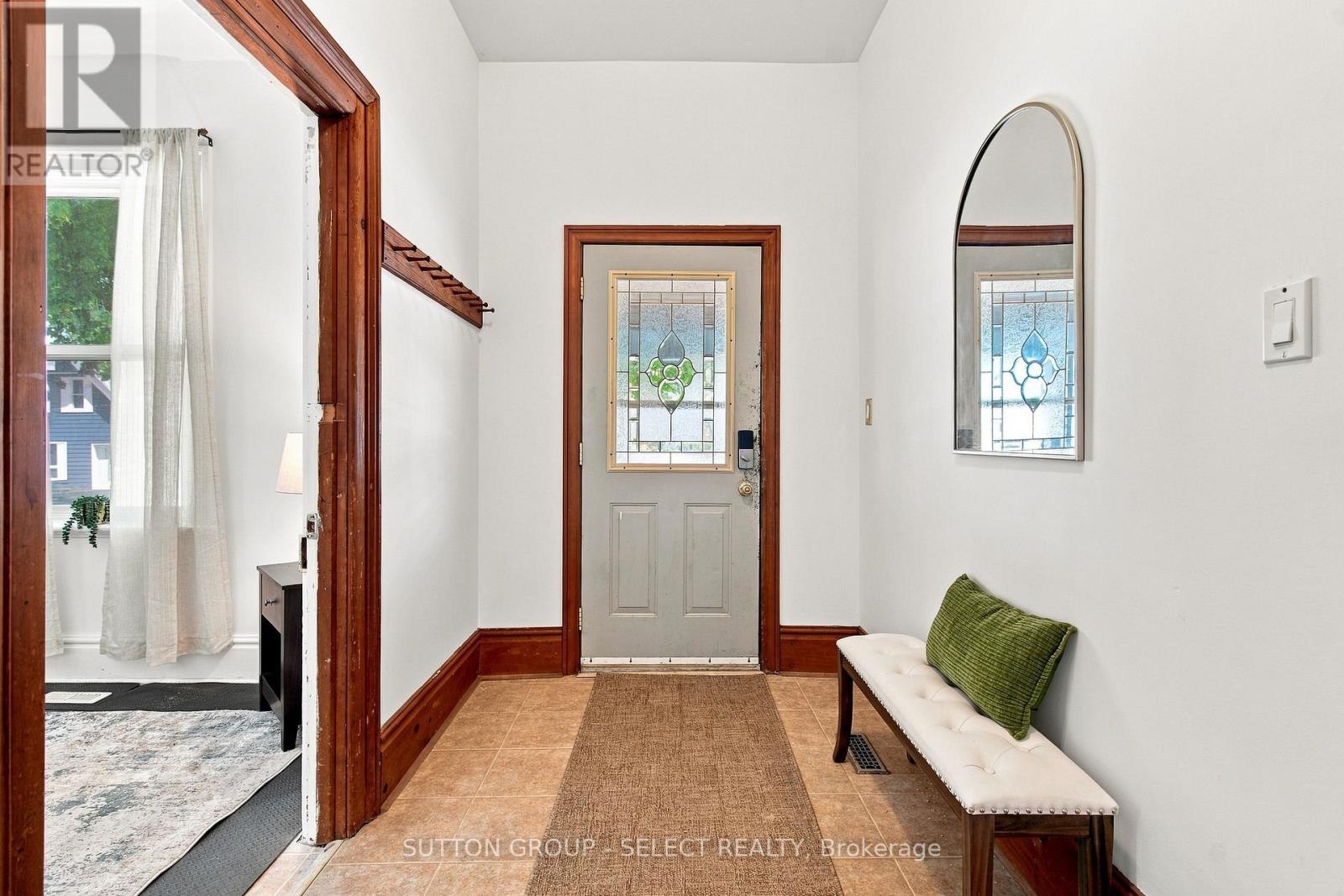 563 Ontario Street, London East, Ontario  N5W 3X9 - Photo 4 - X13730158