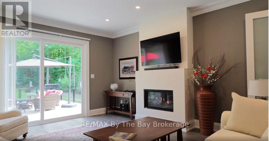 81 Spruce Street, Tiny, Ontario  L0L 1P1 - Photo 10 - S13730108