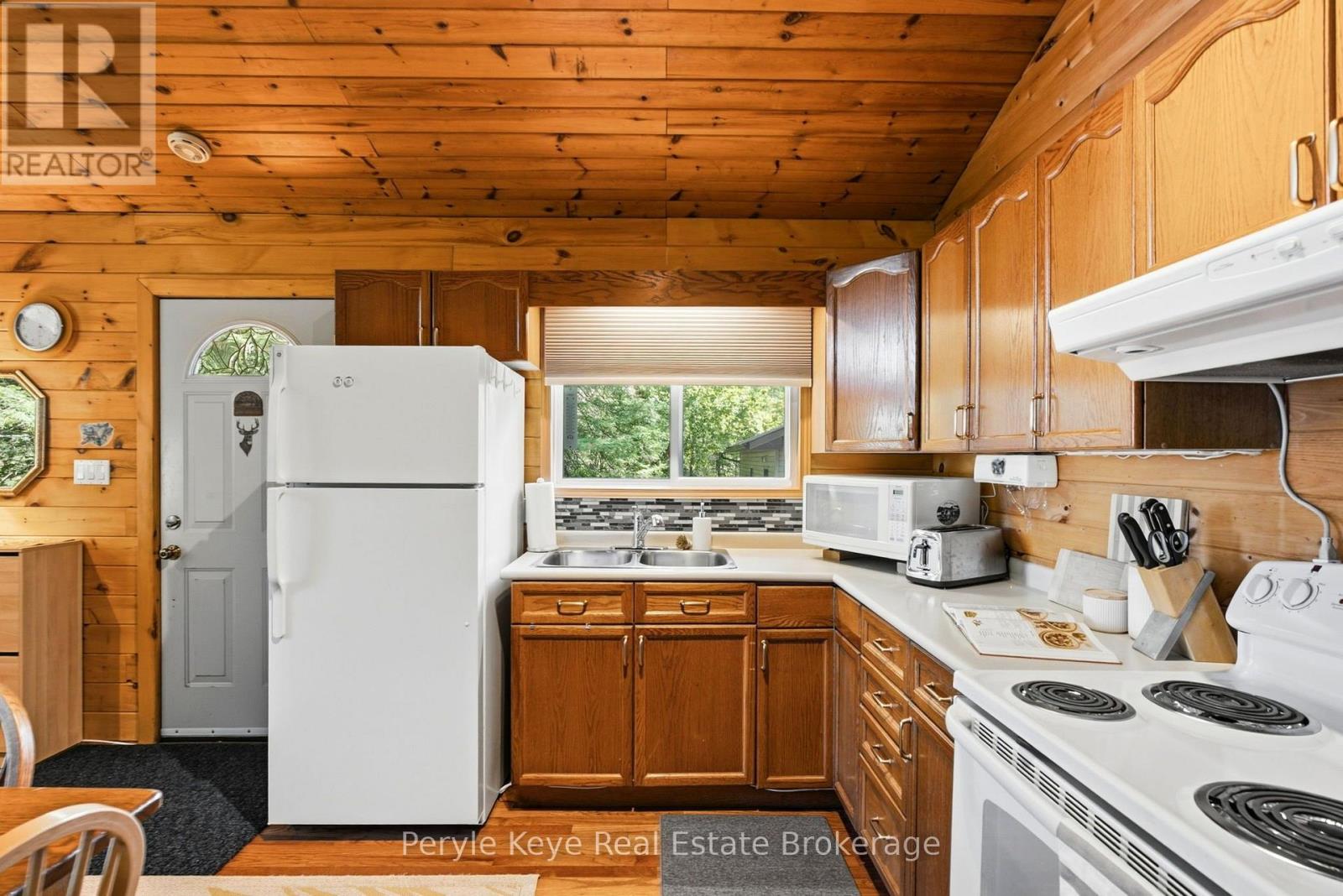 1160 Lakeshore Drive S, Bracebridge (Oakley), Ontario  P1L 1X3 - Photo 5 - X13730120