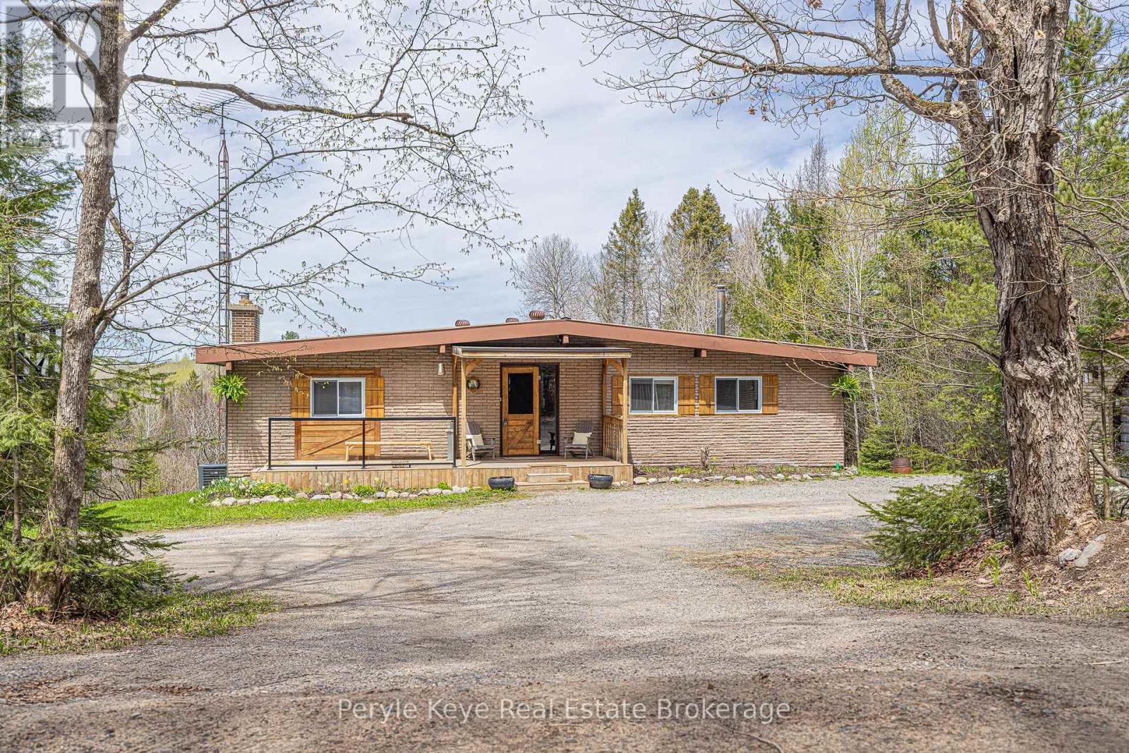 114 Robbs Rock Road, Burk's Falls, Ontario  P0A 1C0 - Photo 13 - X13730140