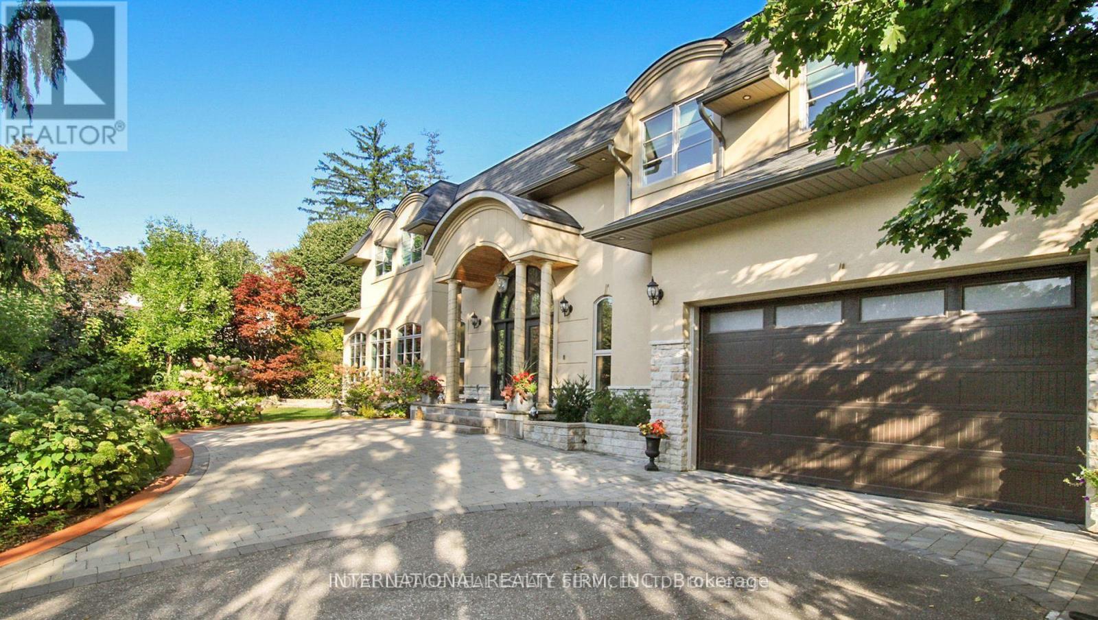 1286 CAMBRIDGE DRIVE, Oakville, Ontario