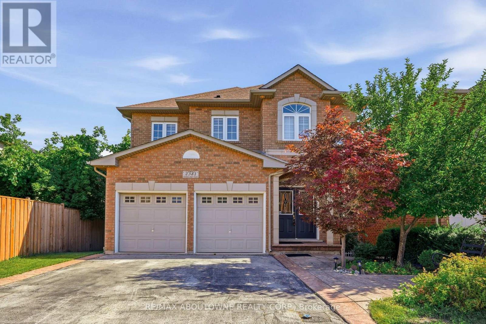 2381 GRAND OAK TRAIL, Oakville, Ontario