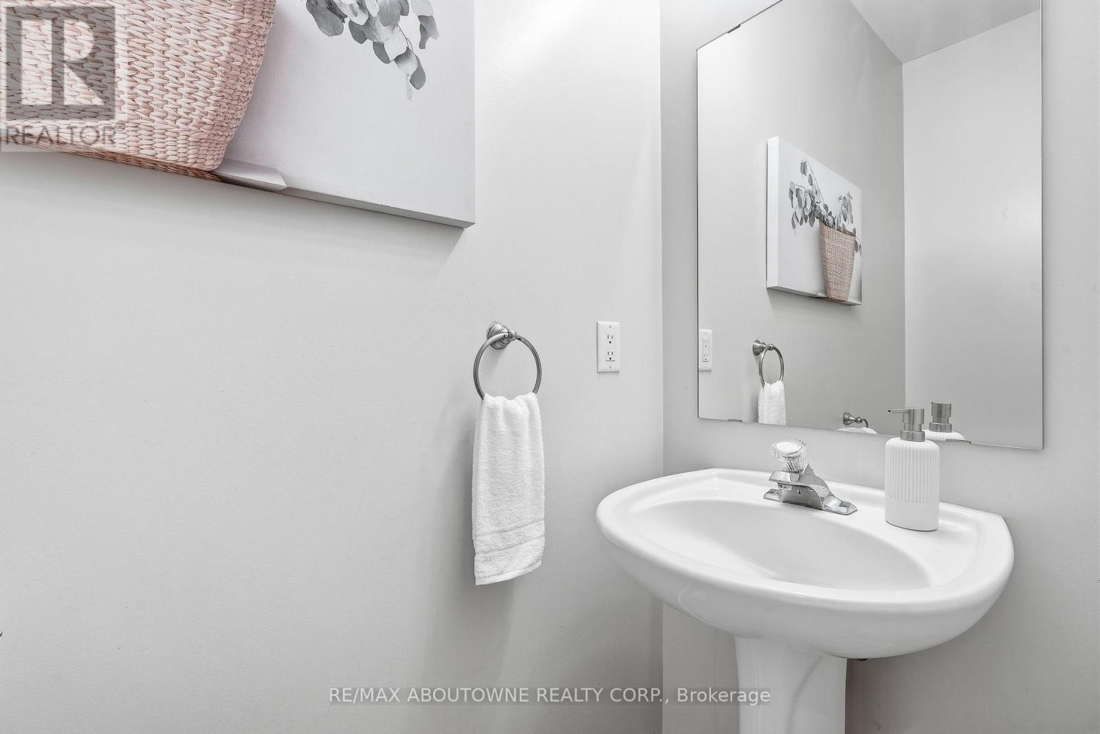 2381 Grand Oak Trail, Oakville, Ontario L6M 4V4 - Photo 18 - W13730148