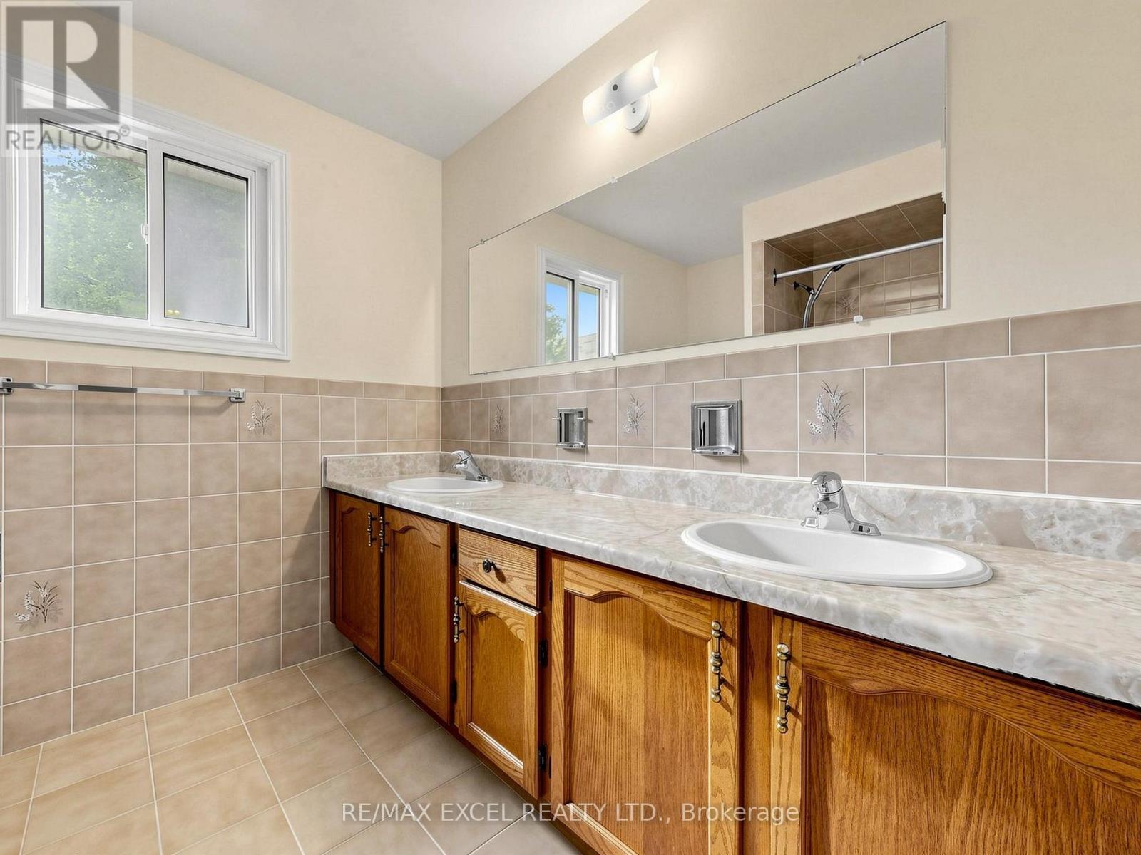 3 Lovekin Grove, Toronto, Ontario  M1T 3T5 - Photo 34 - E13729920