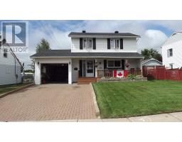 156 Hillside DR S, Elliot Lake, Ontario