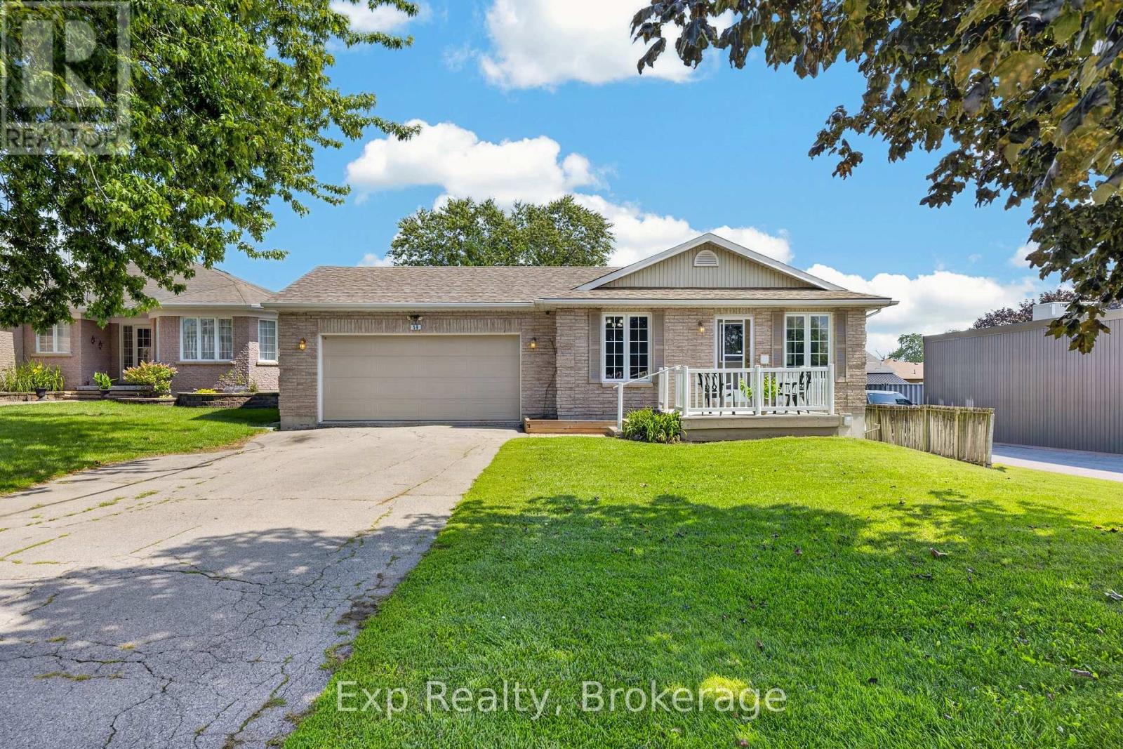 59 Avondale Road, Belleville, Ontario  K8P 4G2 - Photo 1 - X13730218