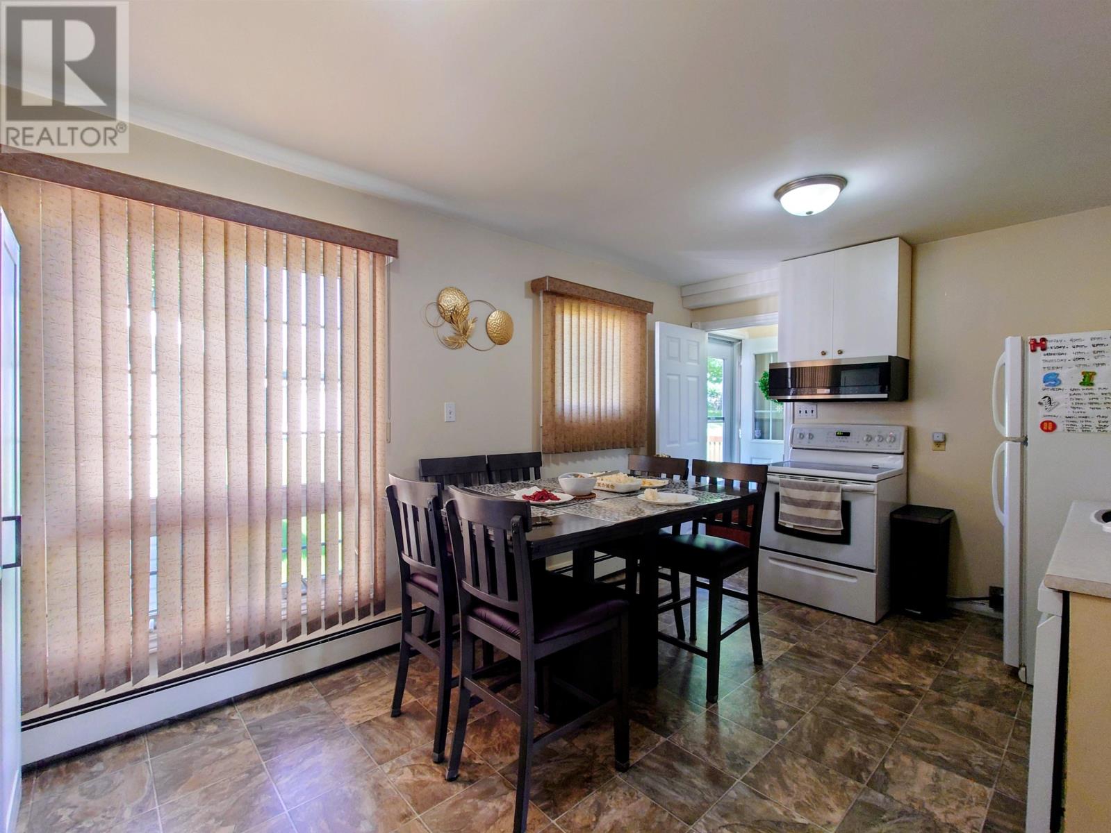 34 Lockwood Drive, Summerside, Prince Edward Island  C1N 4R5 - Photo 11 - 202621977