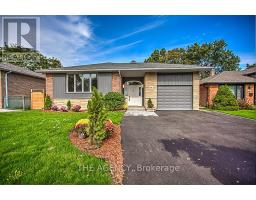 14 WARESIDE ROAD, Toronto, Ontario